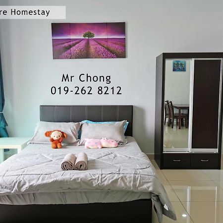 Cybersqaure Studio Suites With Netfilx @10 Min Walking Distance To Mcd Сайберджая Экстерьер фото