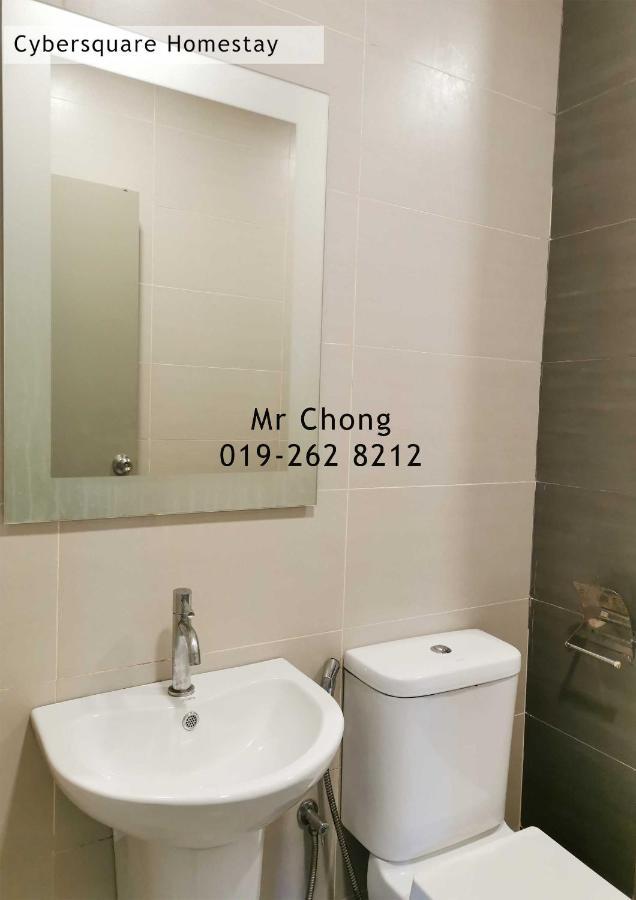 Cybersqaure Studio Suites With Netfilx @10 Min Walking Distance To Mcd Сайберджая Экстерьер фото
